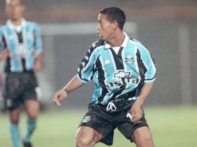 以队员王明 以队员王明